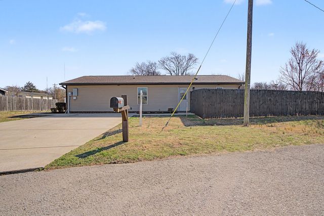 25 Dedmon St, Lebanon, TN 37087