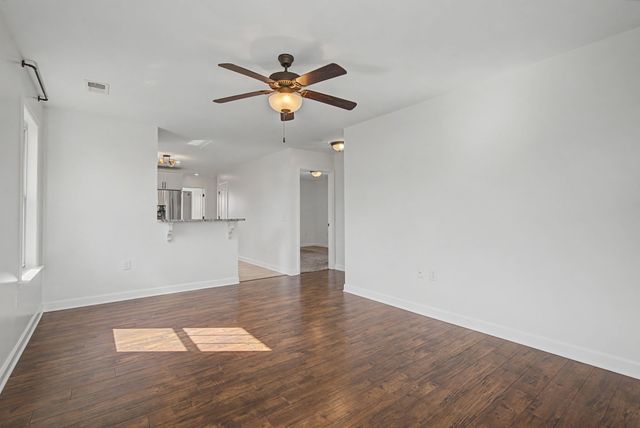 25 Dedmon St, Lebanon, TN 37087