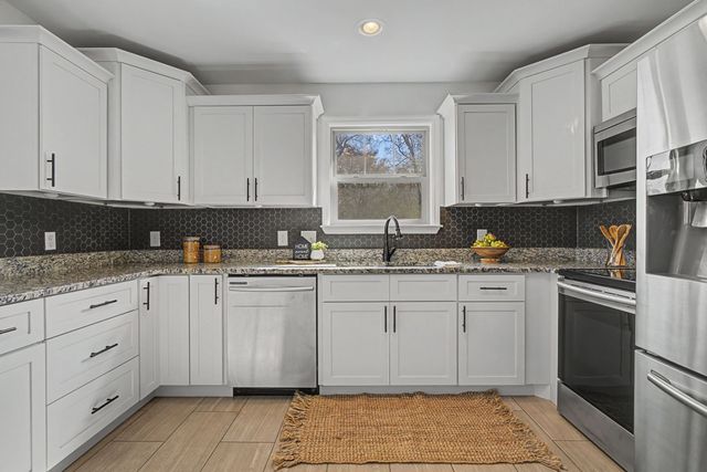 25 Dedmon St, Lebanon, TN 37087