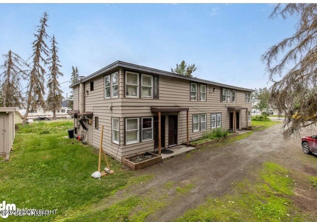 8414 Duben Avenue, Anchorage, AK 99504
