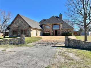 7220 Sioux Lane, Kingston, OK 73439