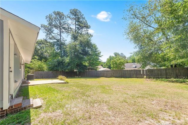 102 Bruce Lane, Spring Lake, NC 28390