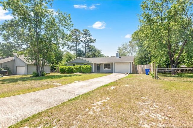 102 Bruce Lane, Spring Lake, NC 28390