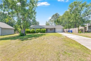 102 Bruce Lane, Spring Lake, NC 28390