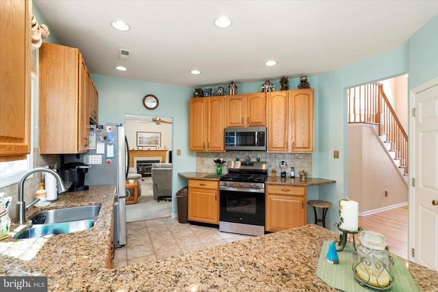 4 BAY HILL CT, Westampton, NJ 08060