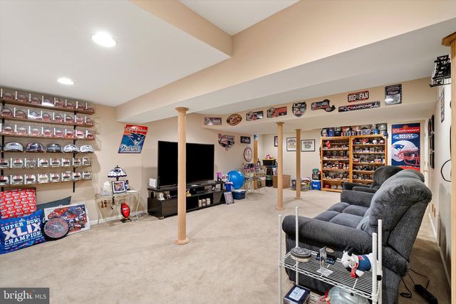 4 BAY HILL CT, Westampton, NJ 08060