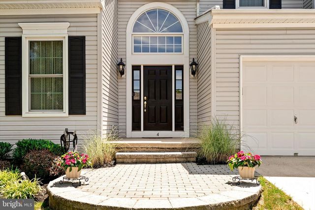 4 BAY HILL CT, Westampton, NJ 08060