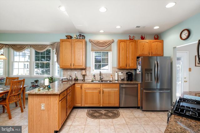 4 BAY HILL CT, Westampton, NJ 08060