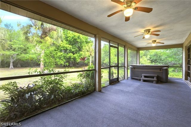 5681 Bur Oaks LN, Naples, FL 34119