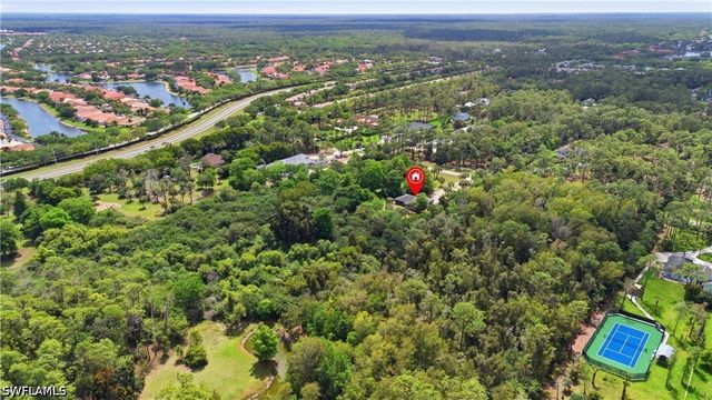 5681 Bur Oaks LN, Naples, FL 34119