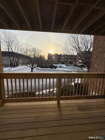 157 Bull Hill Lane APT 102, West Haven, CT 06516