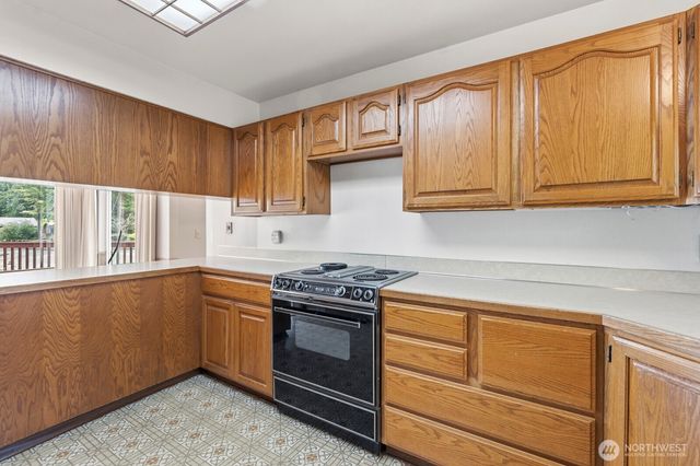 5470 E Grapeview Loop Road, Allyn, WA 98524