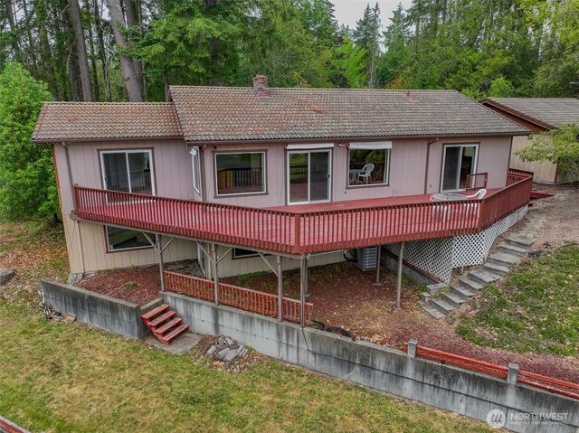 5470 E Grapeview Loop Road, Allyn, WA 98524