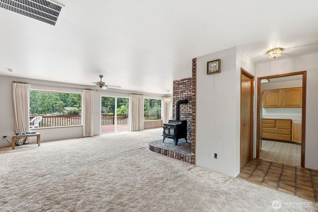 5470 E Grapeview Loop Road, Allyn, WA 98524