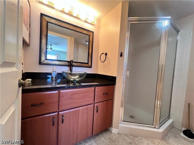 717 Landover CIR 103, Naples, FL 34104