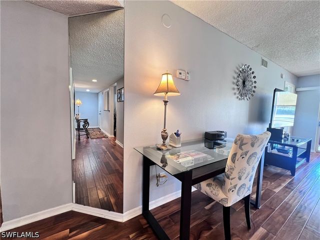 717 Landover CIR 103, Naples, FL 34104
