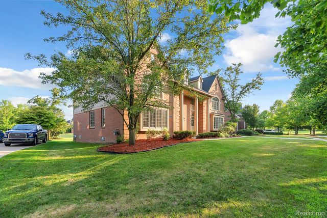 2032 Tradition Drive, Canton Charter Township, MI 48187