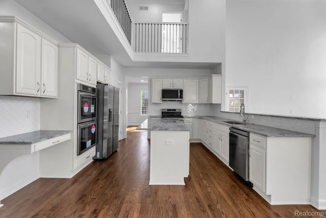 2032 Tradition Drive, Canton Charter Township, MI 48187