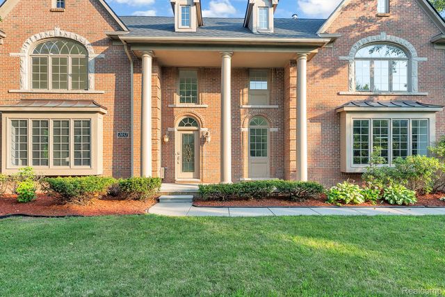 2032 Tradition Drive, Canton Charter Township, MI 48187