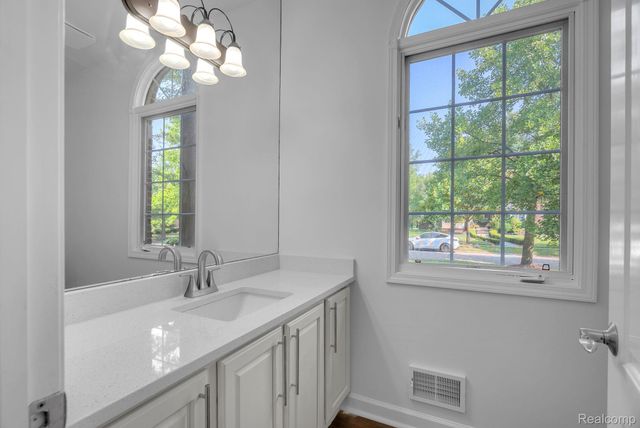 2032 Tradition Drive, Canton Charter Township, MI 48187