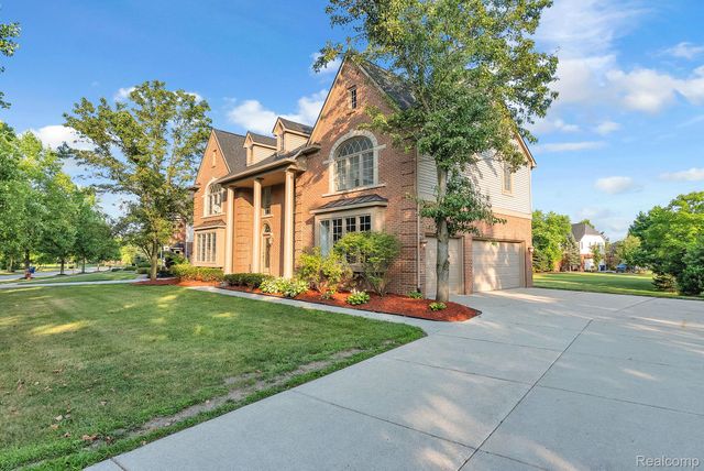 2032 Tradition Drive, Canton Charter Township, MI 48187