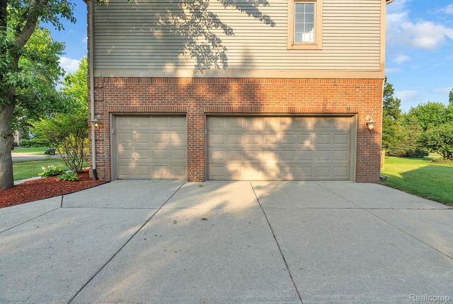 2032 Tradition Drive, Canton Charter Township, MI 48187