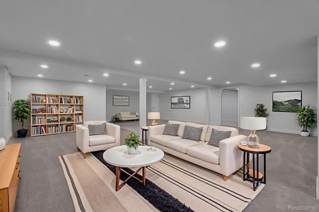 2032 Tradition Drive, Canton Charter Township, MI 48187