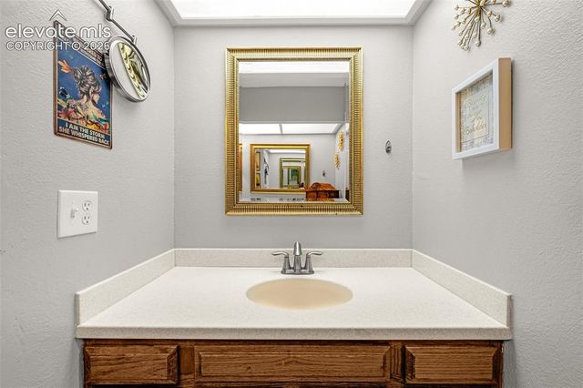 11966 E Maple Avenue, Aurora, CO 80012