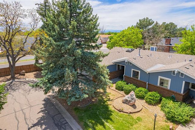 11966 E Maple Avenue, Aurora, CO 80012