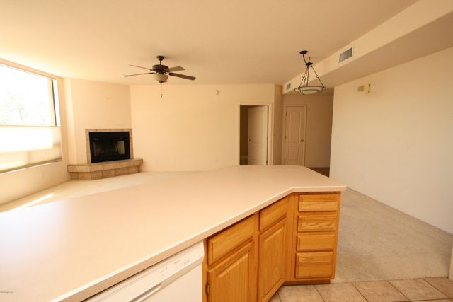 3000 W Trevi Pl Unit 200, Tucson, AZ 85741