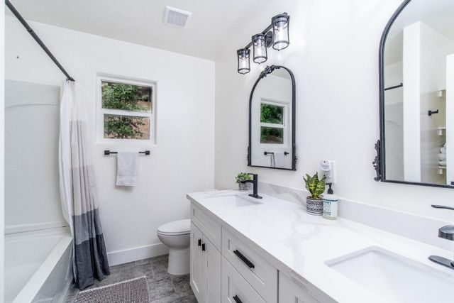 3554 Braden Rd, Camino, CA 95709