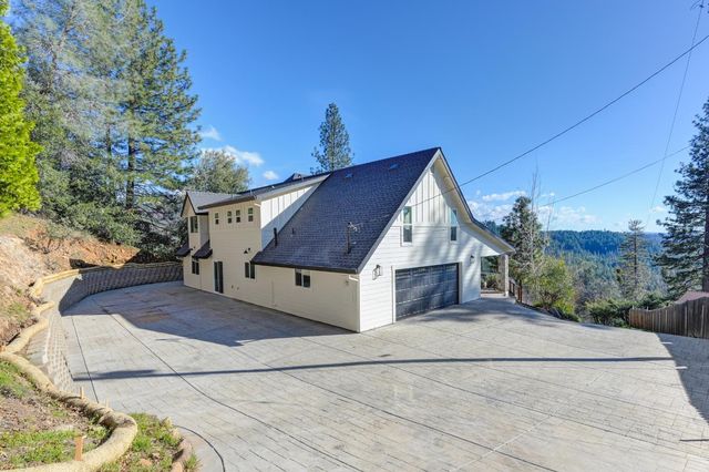 3554 Braden Rd, Camino, CA 95709