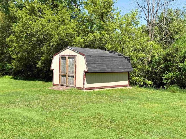 2083 Carrier Drive, Genesee Twp, MI 48458