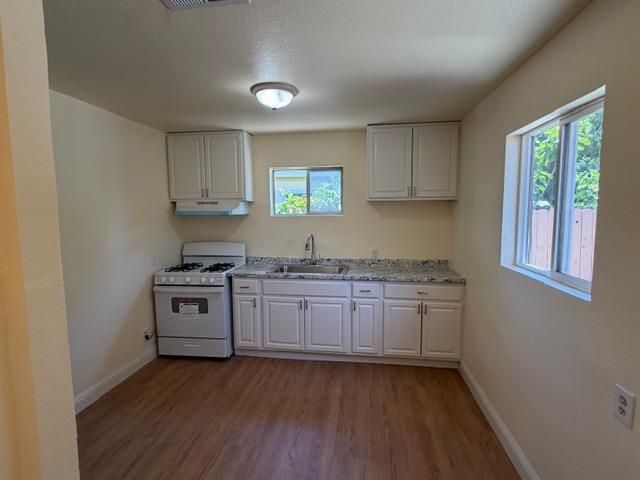 1131, 1135 S 10th Street, San Jose, CA 95112
