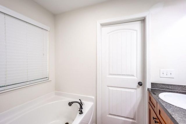 3907 Robin Court, Acworth, GA 30101