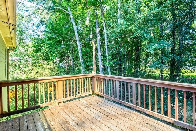 3907 Robin Court, Acworth, GA 30101