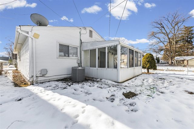 34084 Currier Street, Wayne, MI 48184