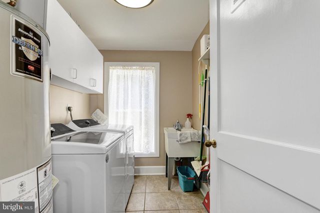 225-227 WINDSOR, Cape May, NJ 08204