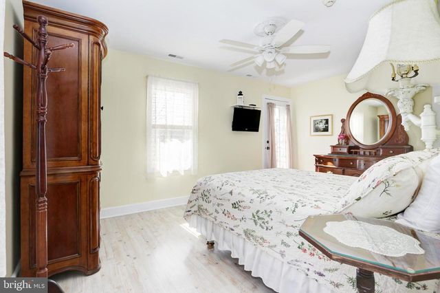 225-227 WINDSOR, Cape May, NJ 08204