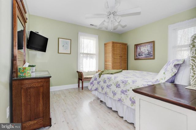 225-227 WINDSOR, Cape May, NJ 08204