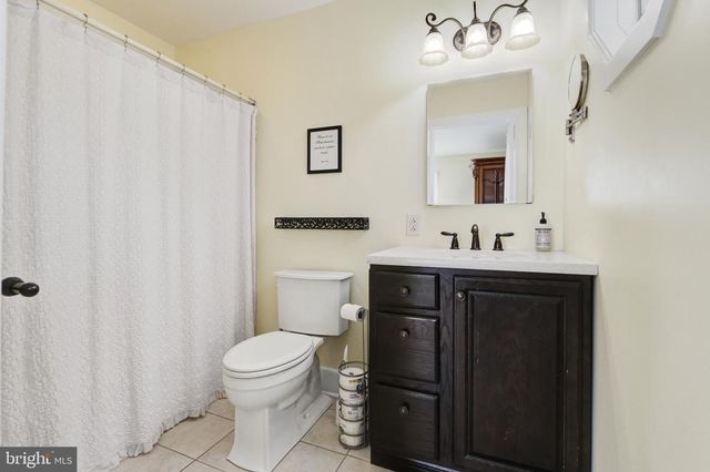225-227 WINDSOR, Cape May, NJ 08204