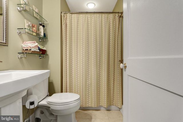 225-227 WINDSOR, Cape May, NJ 08204