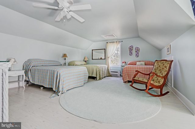 225-227 WINDSOR, Cape May, NJ 08204