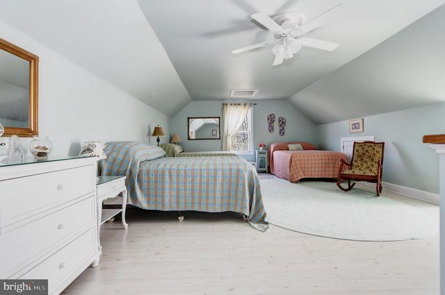 225-227 WINDSOR, Cape May, NJ 08204