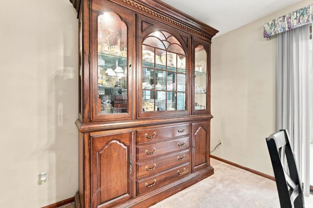 1310 Canal Ridge Drive, New Haven, IN 46774