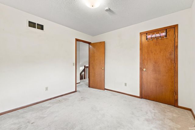 1310 Canal Ridge Drive, New Haven, IN 46774