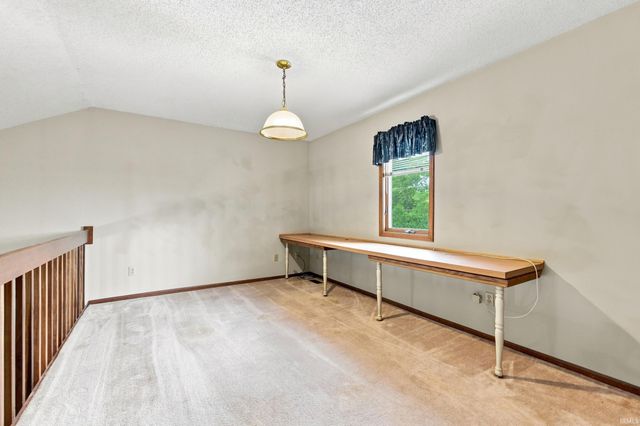 1310 Canal Ridge Drive, New Haven, IN 46774