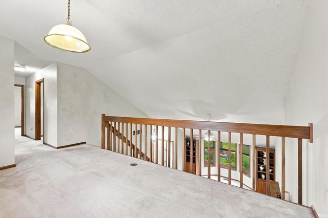 1310 Canal Ridge Drive, New Haven, IN 46774