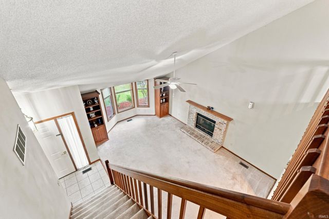 1310 Canal Ridge Drive, New Haven, IN 46774