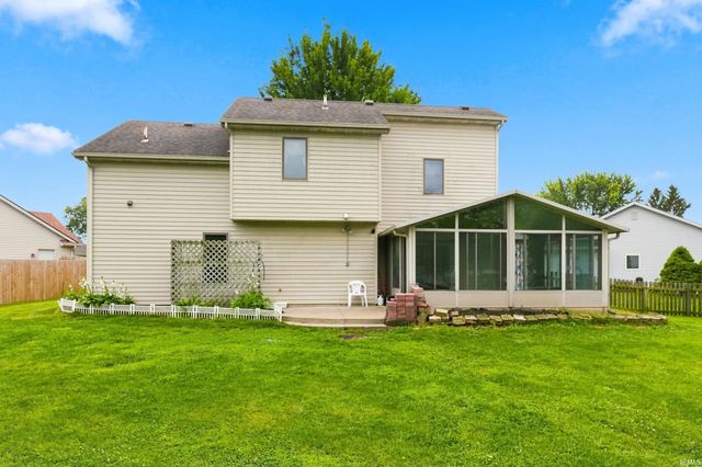 1310 Canal Ridge Drive, New Haven, IN 46774